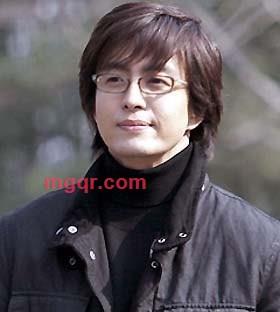 帅哥在寻找的第1张照片