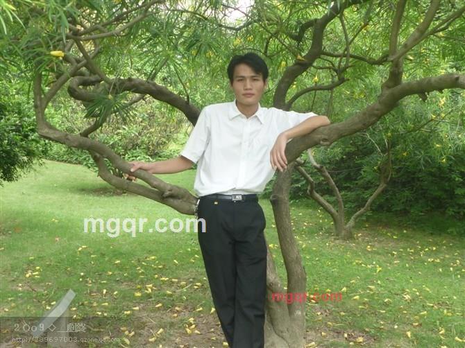 情迷深夜1的第1张照片