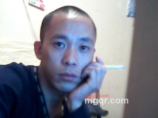 寂寞是你给的的第1张照片