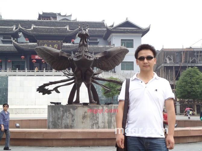 痴迷的情的第1张照片