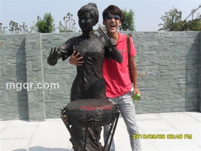 没有一丝奢华**的第1张照片