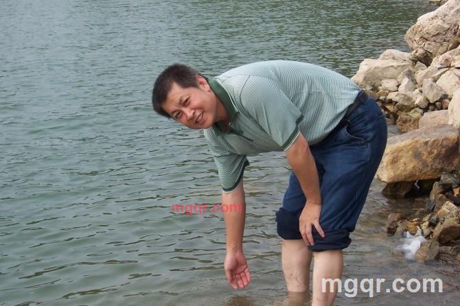 难耐的寂寞的第2张照片