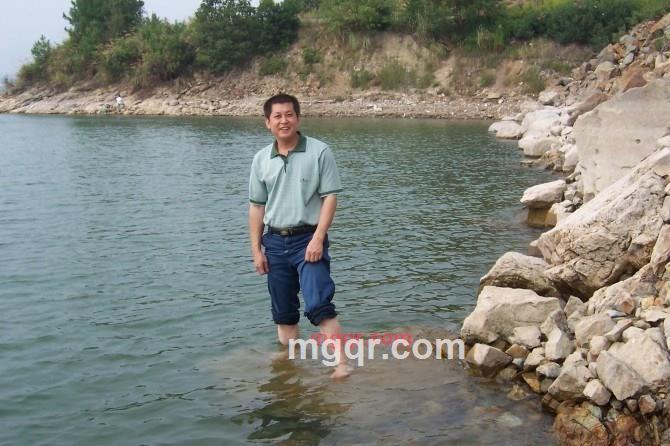 难耐的寂寞的第1张照片