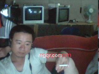 为爱心痛的第1张照片