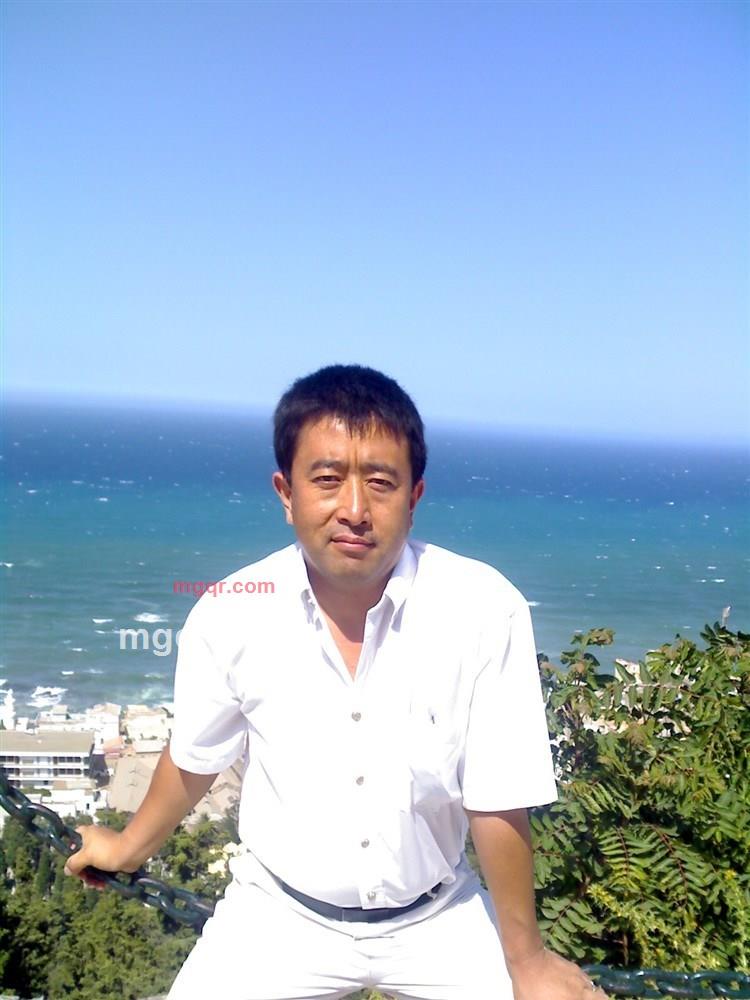 寂寞的男孩的第4张照片