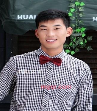 挂在墙上等红杏的第1张照片