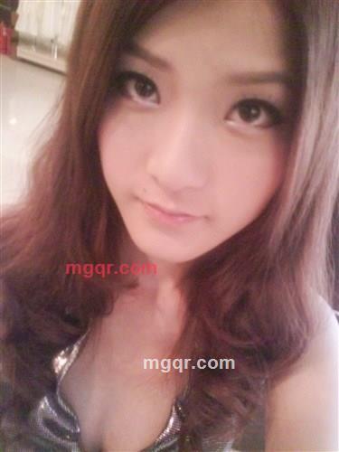 一样暧昧的第1张照片