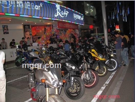 男男啊的第3张照片