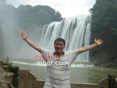 多情龙少的第1张照片