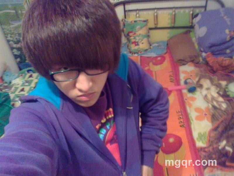 妹丶亲哥两下的第1张照片