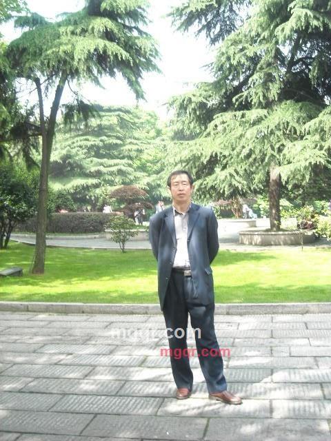 强欲帅男的第2张照片