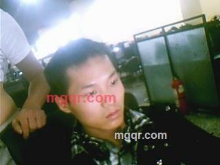 日韩三级片的第2张照片