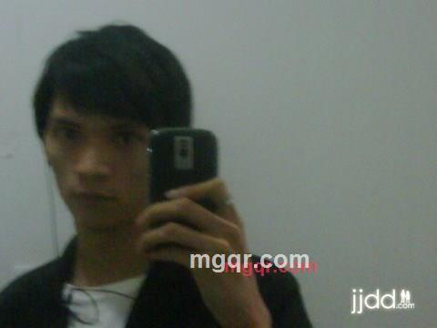 一颗石头的第2张照片