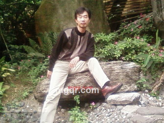 孤獨的黑鷹的第5张照片