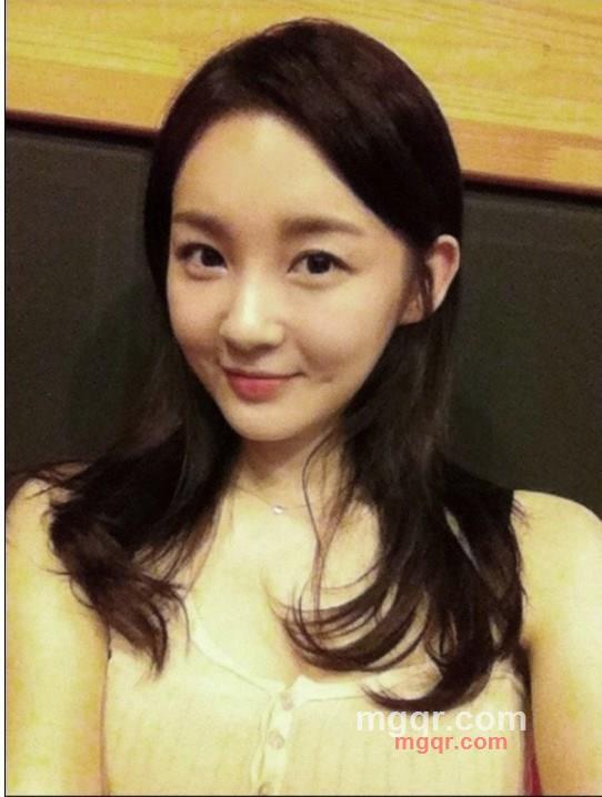 留在我身边的第2张照片