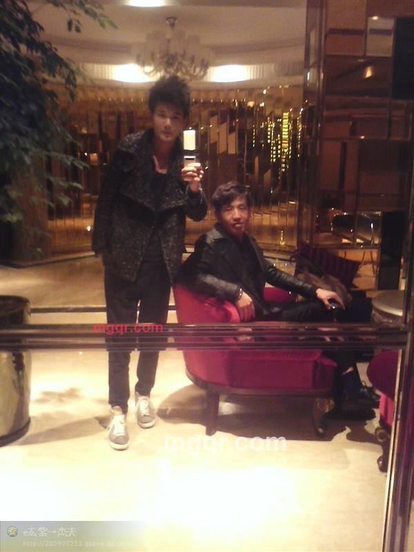 爱?久的第1张照片