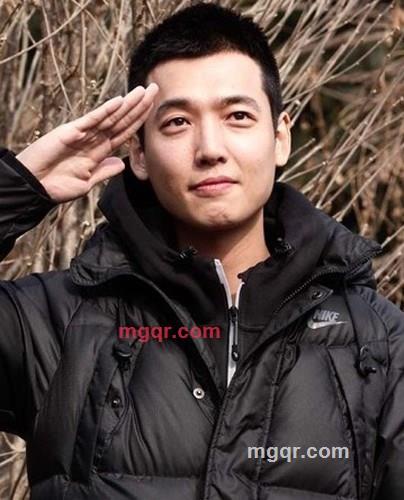 善良色魔的第1张照片