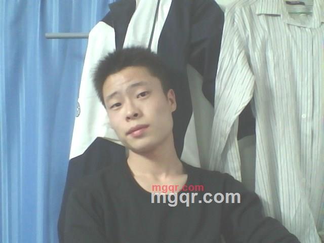 小小孤单的第1张照片