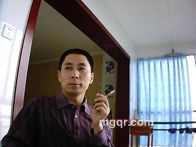 起风的午夜的第1张照片