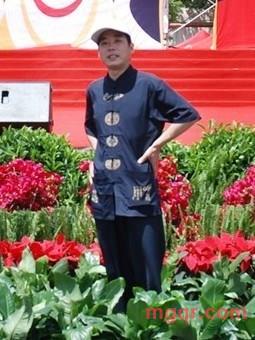 我的爱叫乞丐的第3张照片