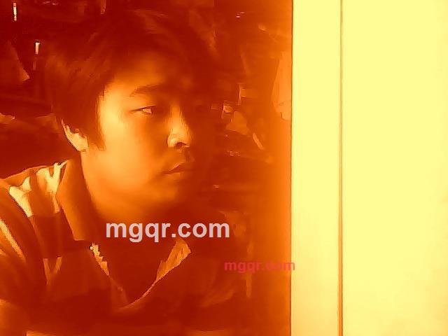 摆摊售爱的第1张照片