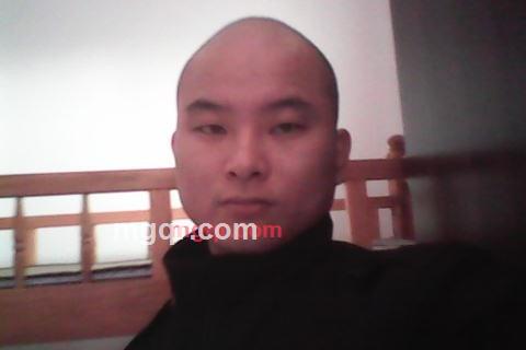 孤单寻爱的第1张照片