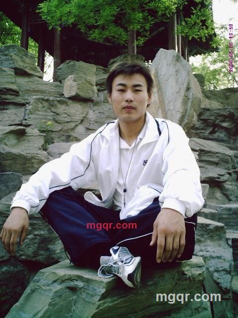 玉面情魔的第4张照片