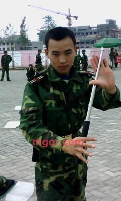 好寂寞男孩的第1张照片