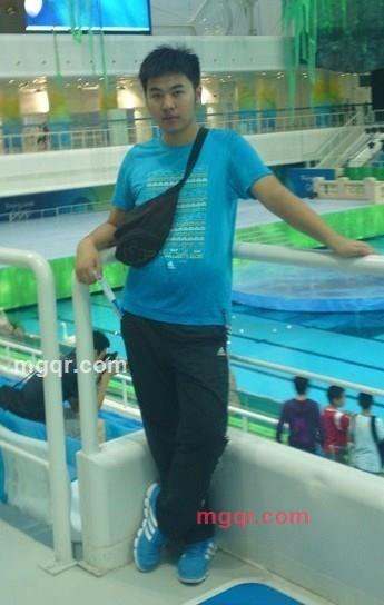 我偶尔放纵的第1张照片