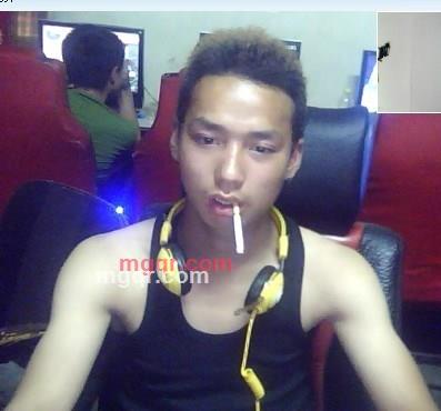 小男人丫的第1张照片