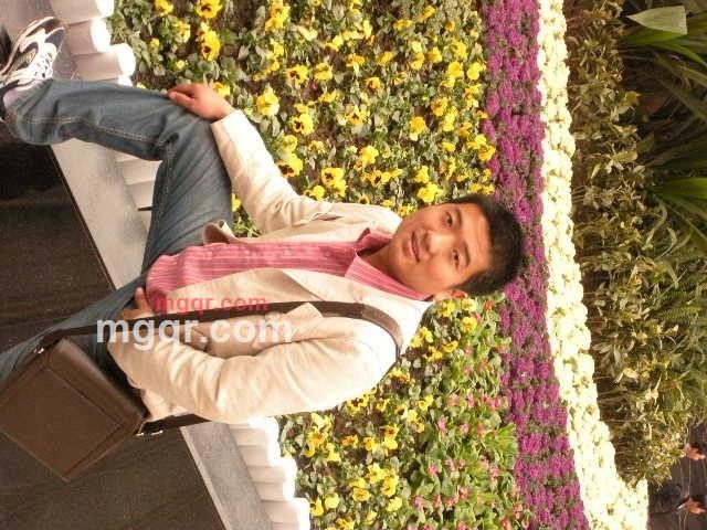 爱心青年的第1张照片