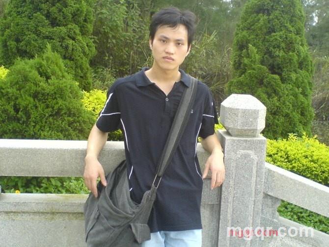 孤独猫的第1张照片