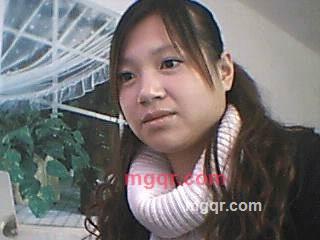 爱情纯属虚构的第3张照片