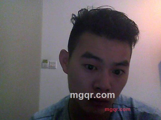 低下头吻你的第3张照片