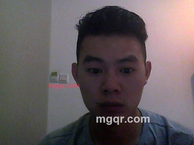 低下头吻你的第2张照片