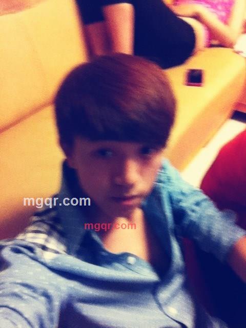 此男无限好的第1张照片