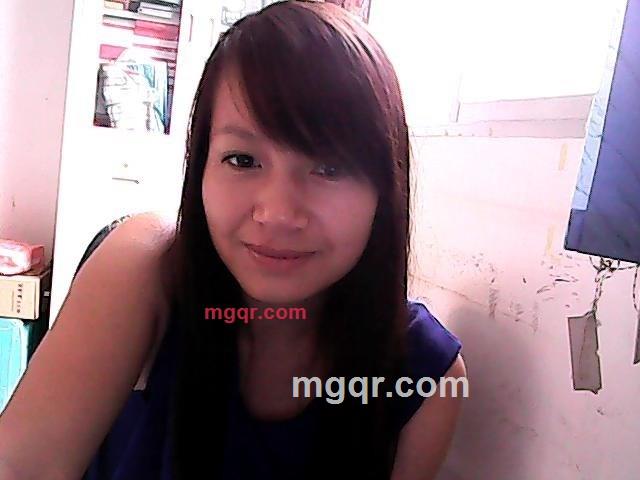 爱情纯属虚构的第1张照片