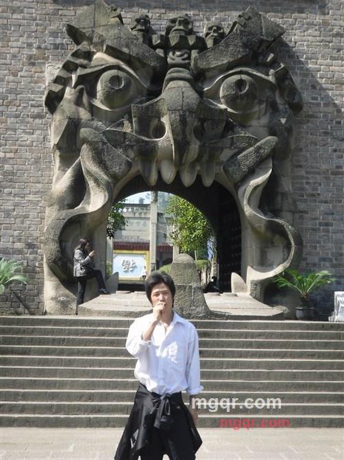 我是多情小男人的第1张照片