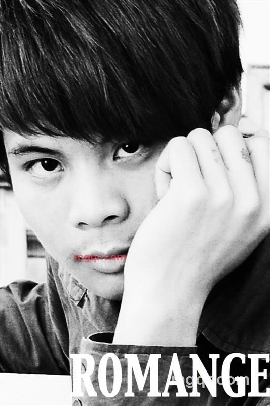 孤独的小男生的第8张照片