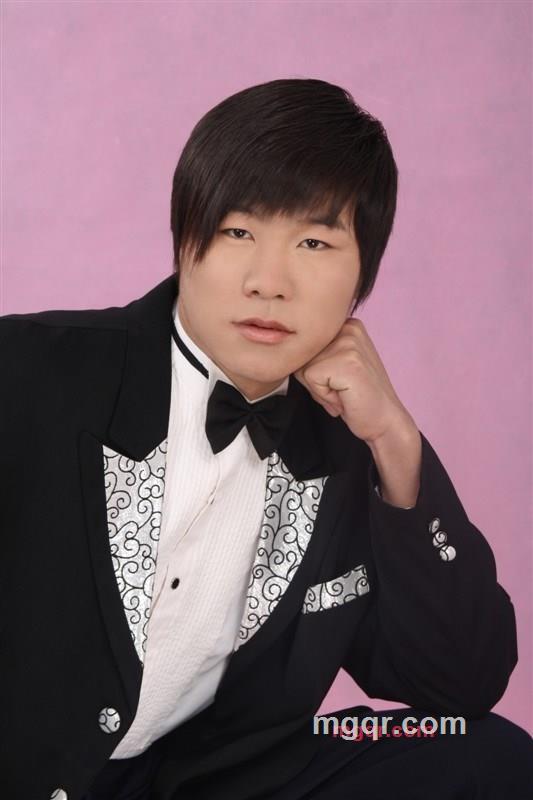 蹲街¢调戏妞的第1张照片