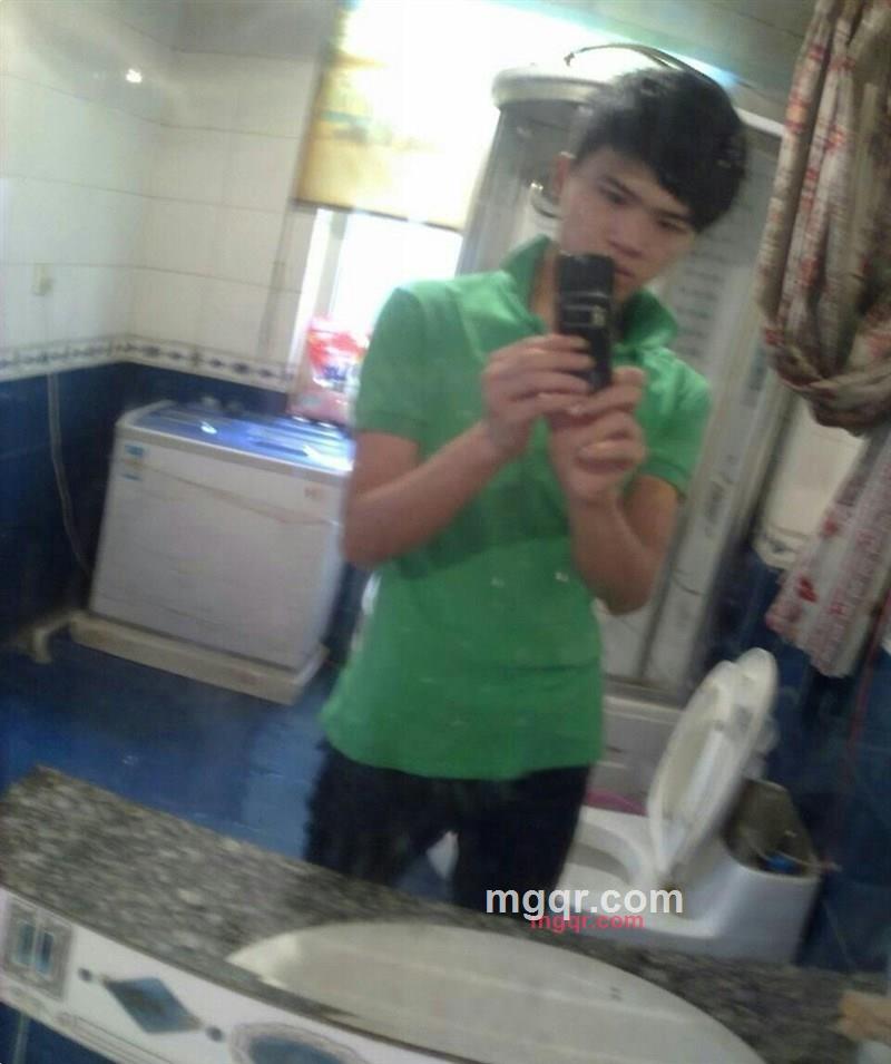 衣柜里的小三的第3张照片