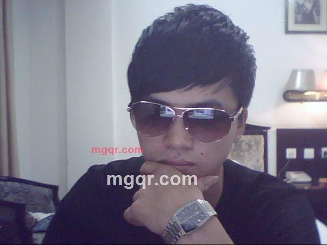 衣柜里的小三的第2张照片