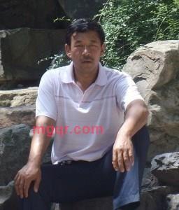 黑夜里的等的第1张照片