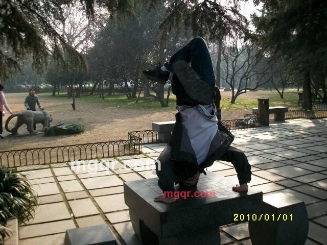 恋上你的齿唇的第2张照片