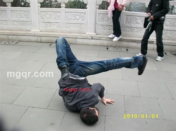 恋上你的齿唇的第1张照片