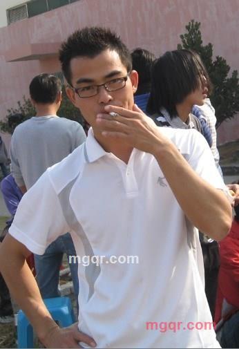  异彩飞扬的第1张照片