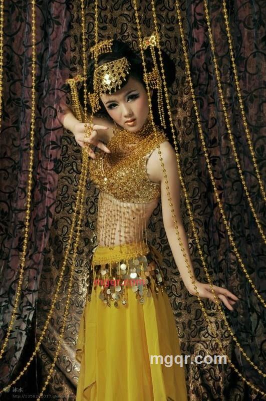 做你的傀儡**不吵不闹的第1张照片