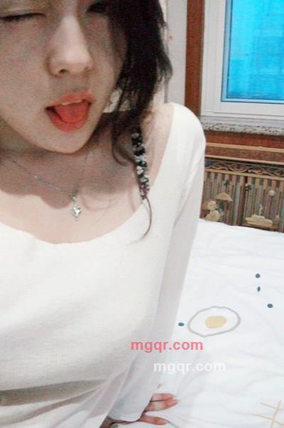 美丽的妖女的第5张照片