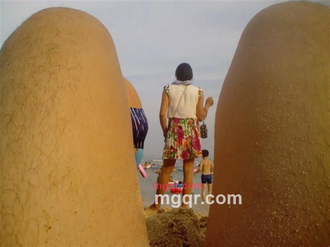 留着胡子的男人的第1张照片