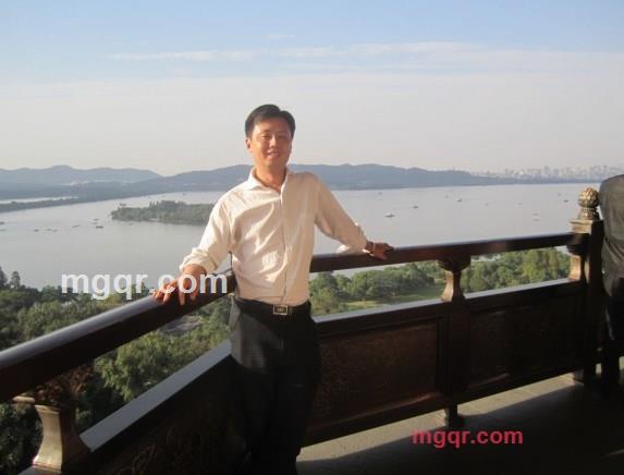 雨夜风竹的第2张照片